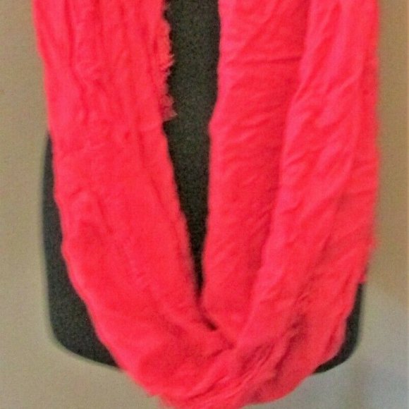 Accessories - Red Circle Scarf